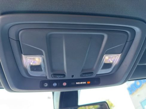 Used 2021 Chevrolet Silverado 1500 LT Trail Boss AWD/4WD image 23