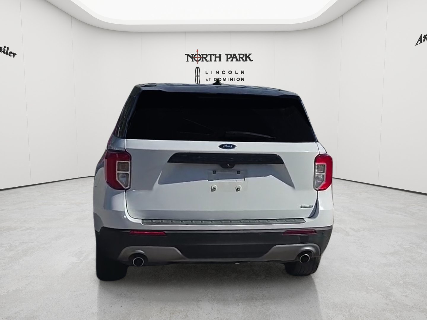 Used 2020 Ford Explorer Limited AWD/4WD image 4