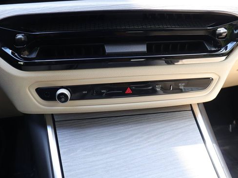 Used 2026 BMW 430i Convertible RWD image 38