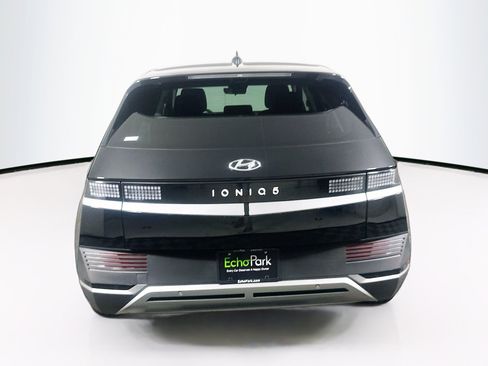 Used 2024 Hyundai Ioniq 5 SE RWD image 7