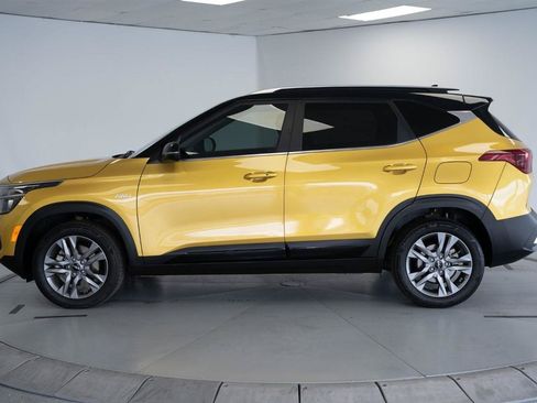 Used 2023 Kia Seltos S AWD/4WD image 4