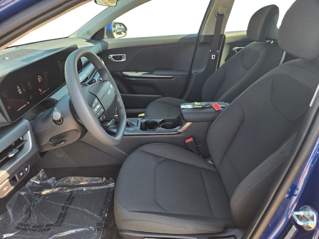 New 2026 Kia K4 FWD image 18