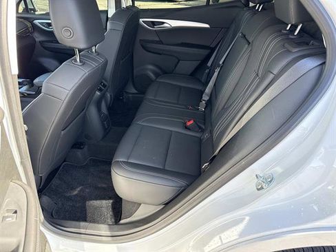 Used 2025 Buick Envision Avenir AWD/4WD image 19