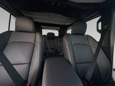 New 2026 Jeep Wrangler Unlimited Sahara AWD/4WD image 2