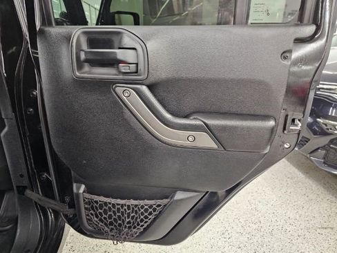 Used 2012 Jeep Wrangler Unlimited Sport image 26