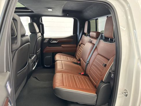Used 2024 GMC Sierra 1500 Denali Ultimate AWD/4WD image 39