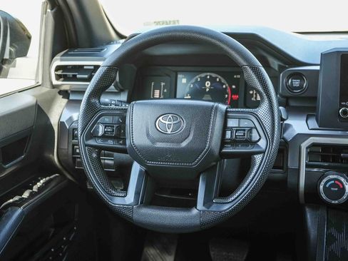 Certified 2026 Toyota Tacoma SR5 AWD/4WD image 18