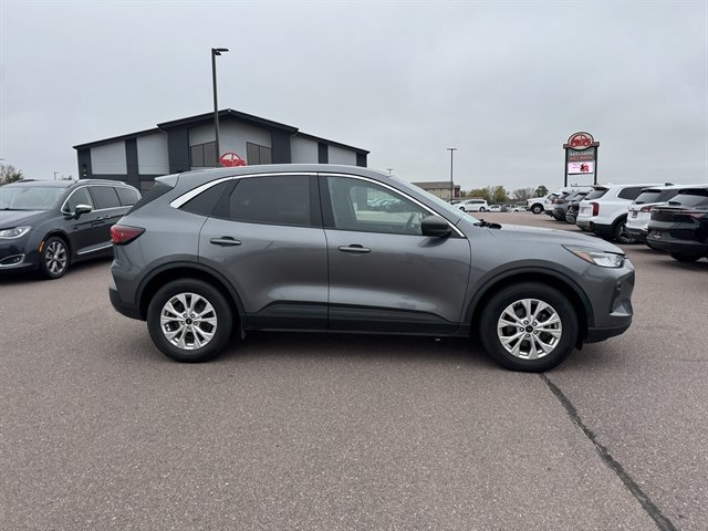 Used 2024 Ford Escape Active AWD/4WD image 5