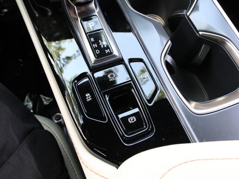 Used 2024 Lexus NX 250 FWD w/ Cold Area Package image 31