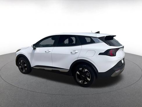 Used 2026 Kia Sportage LX FWD image 11