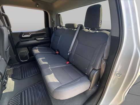 Used 2025 Chevrolet Silverado 1500 LT RWD image 21