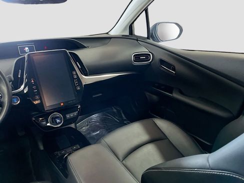 Used 2021 Toyota Prius Prime Limited w/ Carpet Mat Package (TMS) image 23