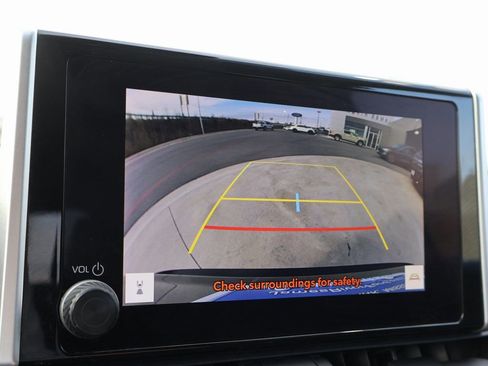 Used 2024 Toyota RAV4 LE image 32