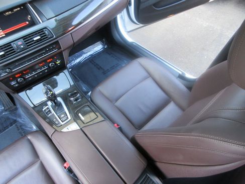 Used 2015 BMW 535i Sedan image 17