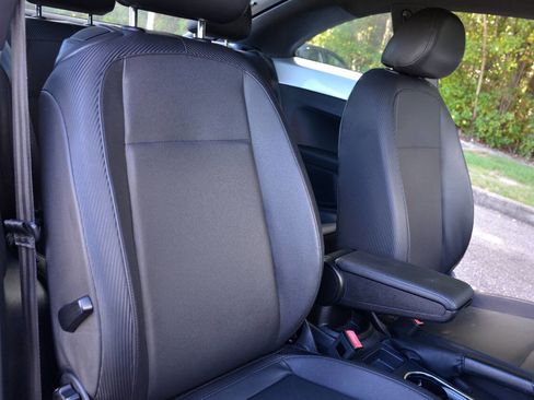 Used 2012 Volkswagen Beetle 2.5 image 9