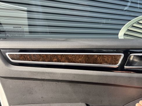 Certified 2022 Porsche Cayenne image 13