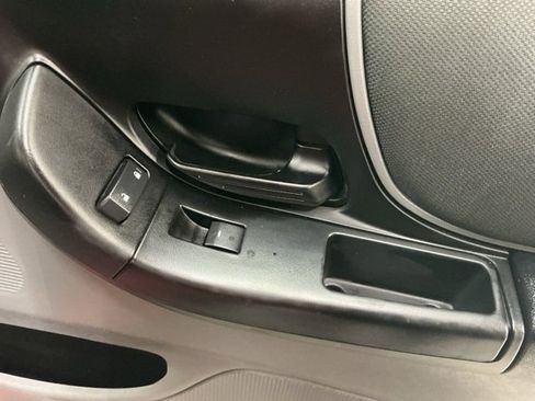 Used 2011 Ford Ranger XLT image 18