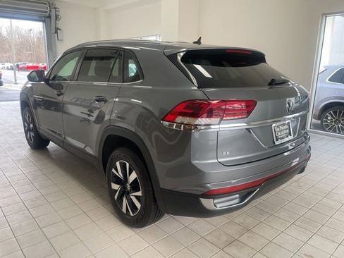 Certified 2023 Volkswagen Atlas Cross Sport SE image 2