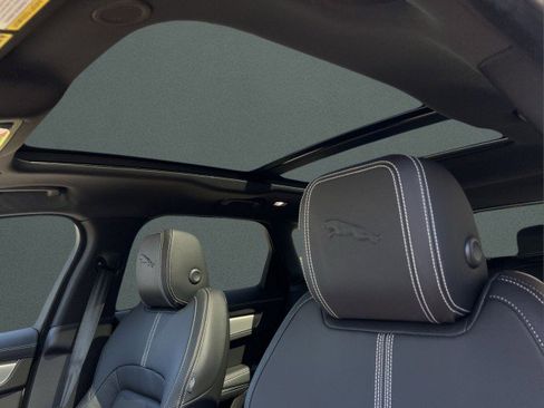 New 2026 Jaguar F-PACE R-Dynamic S image 15