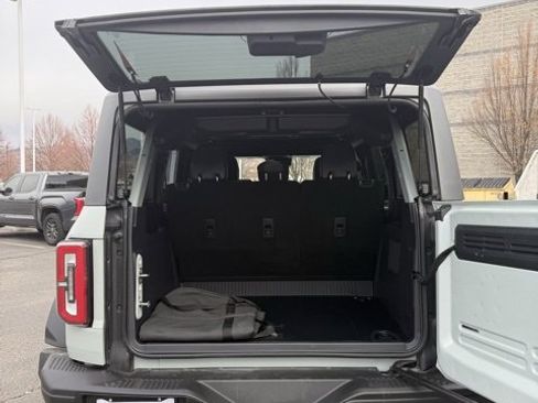 Used 2023 Ford Bronco Badlands w/ Sasquatch Package image 10