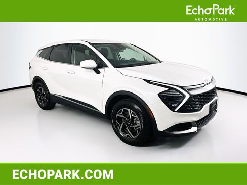 Used 2024 Kia Sportage LX image 1