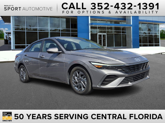 Used 2024 Hyundai Elantra SEL FWD image 1