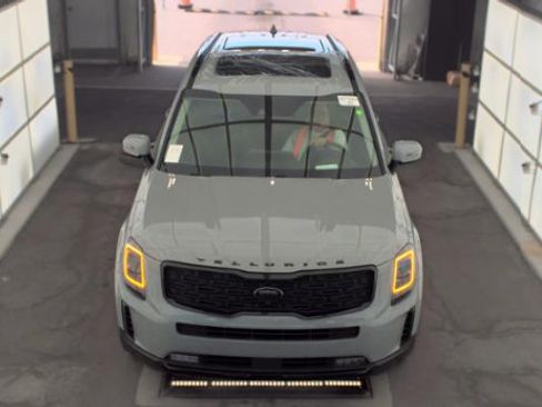 Used 2021 Kia Telluride SX w/ SX Prestige Package AWD/4WD image 2