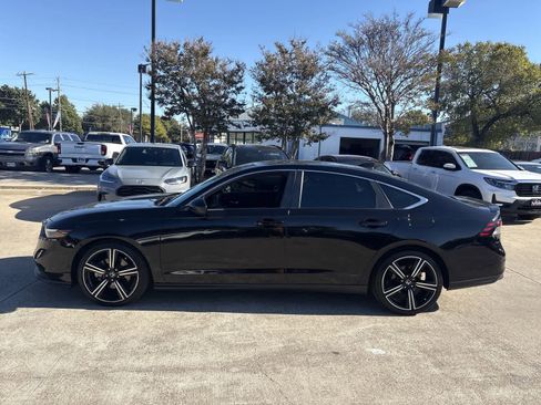 Used 2023 Honda Accord Sport image 3