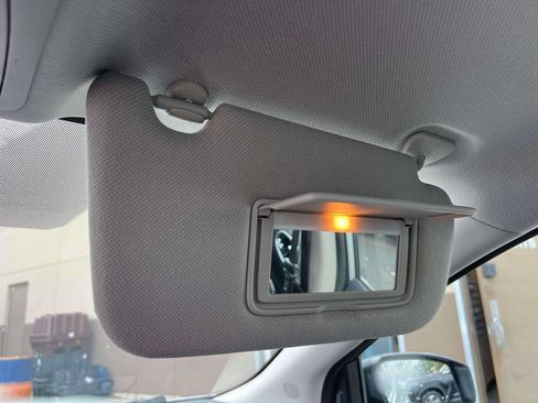 Used 2019 Nissan Sentra SV w/ Special Edition Package FWD image 33