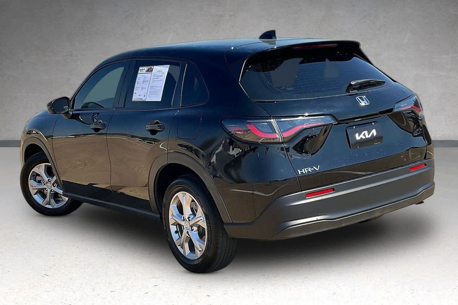 Used 2023 Honda HR-V LX image 4
