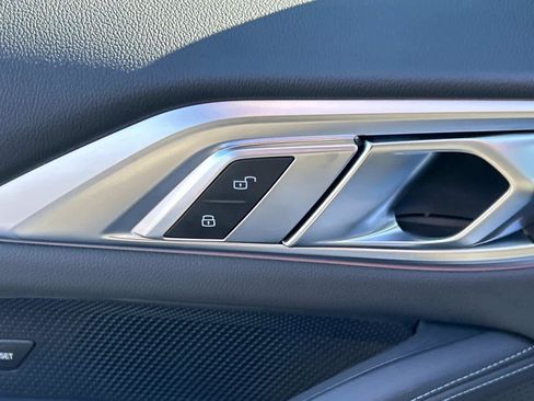 Used 2025 BMW 430i xDrive Coupe w/ M Sport Package image 18