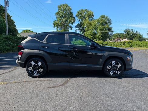 Used 2024 Hyundai Kona SEL FWD image 4