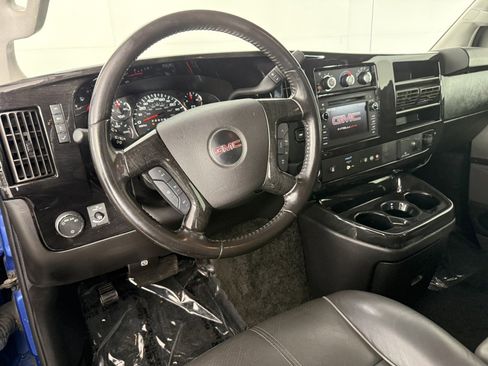 Used 2018 GMC Savana 2500 w/ Enhanced Convenience Package RWD image 22
