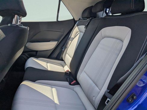 New 2025 Hyundai Venue SEL FWD image 10