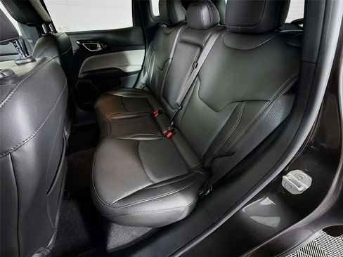 Used 2023 Jeep Compass Limited image 21