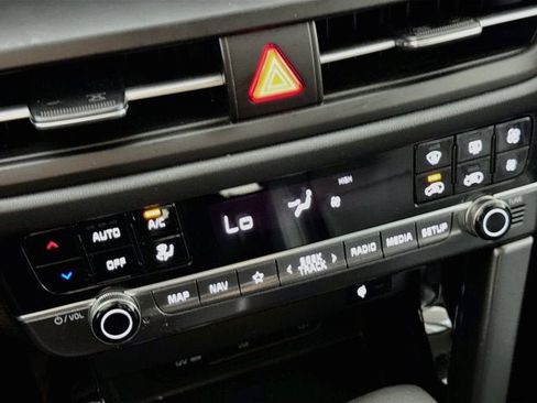 Used 2024 Kia Seltos SX AWD/4WD image 16