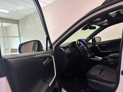 Used 2024 Toyota RAV4 XSE AWD/4WD image 21