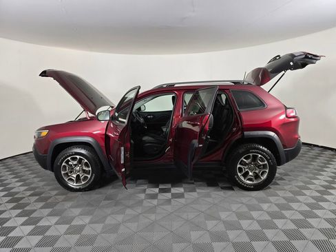 Used 2021 Jeep Cherokee Trailhawk w/ Technology Group image 15