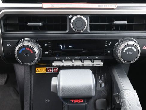 Used 2025 Toyota 4Runner TRD Off-Road Premium image 24