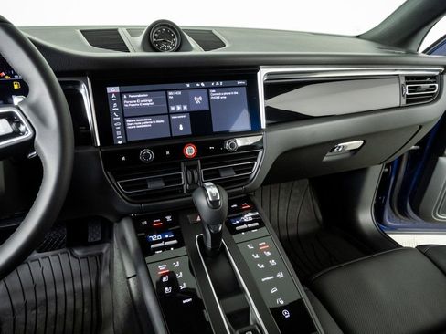 New 2026 Porsche Macan AWD/4WD image 13