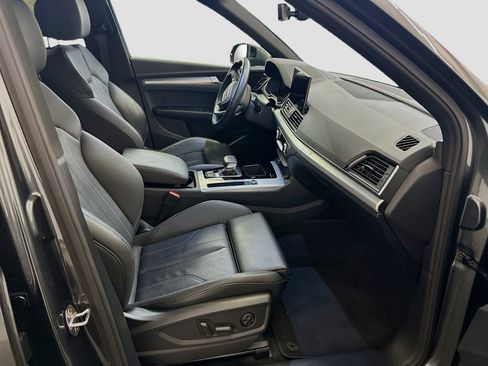 Used 2025 Audi Q5 2.0T Premium image 34