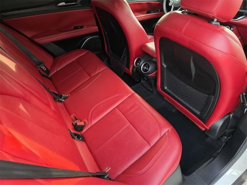 Used 2019 Alfa Romeo Stelvio w/ Nero Edizione image 30