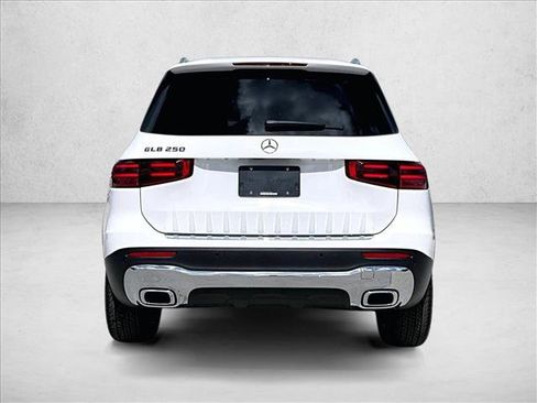 New 2026 Mercedes-Benz GLB 250 image 4