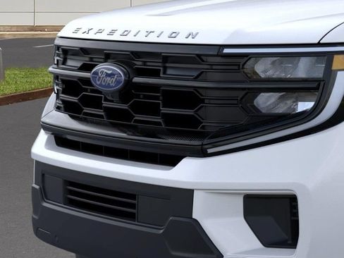 New 2026 Ford Expedition Active AWD/4WD image 17