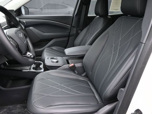 New 2024 Ford Mustang Mach-E Select w/ Comfort Package Lite image 31