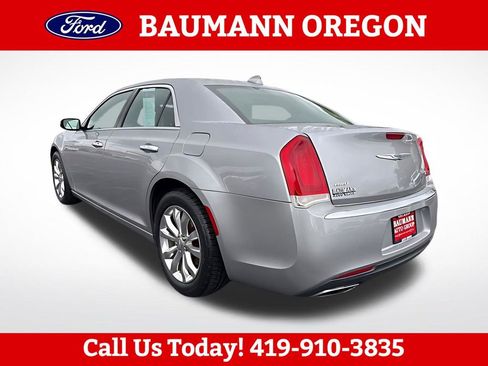 Used 2017 Chrysler 300 C AWD/4WD image 6