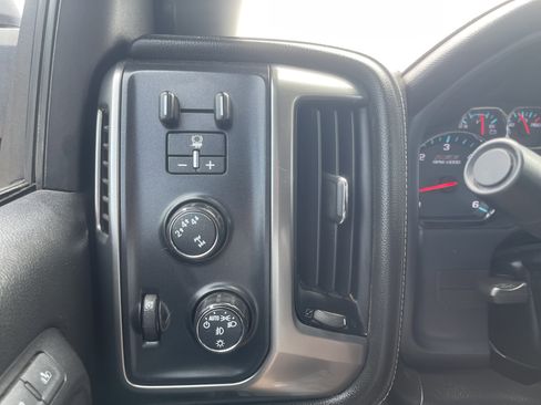 Used 2018 Chevrolet Silverado 2500 LTZ w/ Vortec Plus Package AWD/4WD image 21