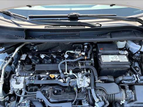 Used 2024 Toyota Corolla LE image 31
