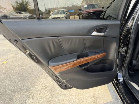 Used 2012 Honda Accord EX-L image 17