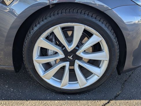 Used 2019 Tesla Model 3 Long Range image 10